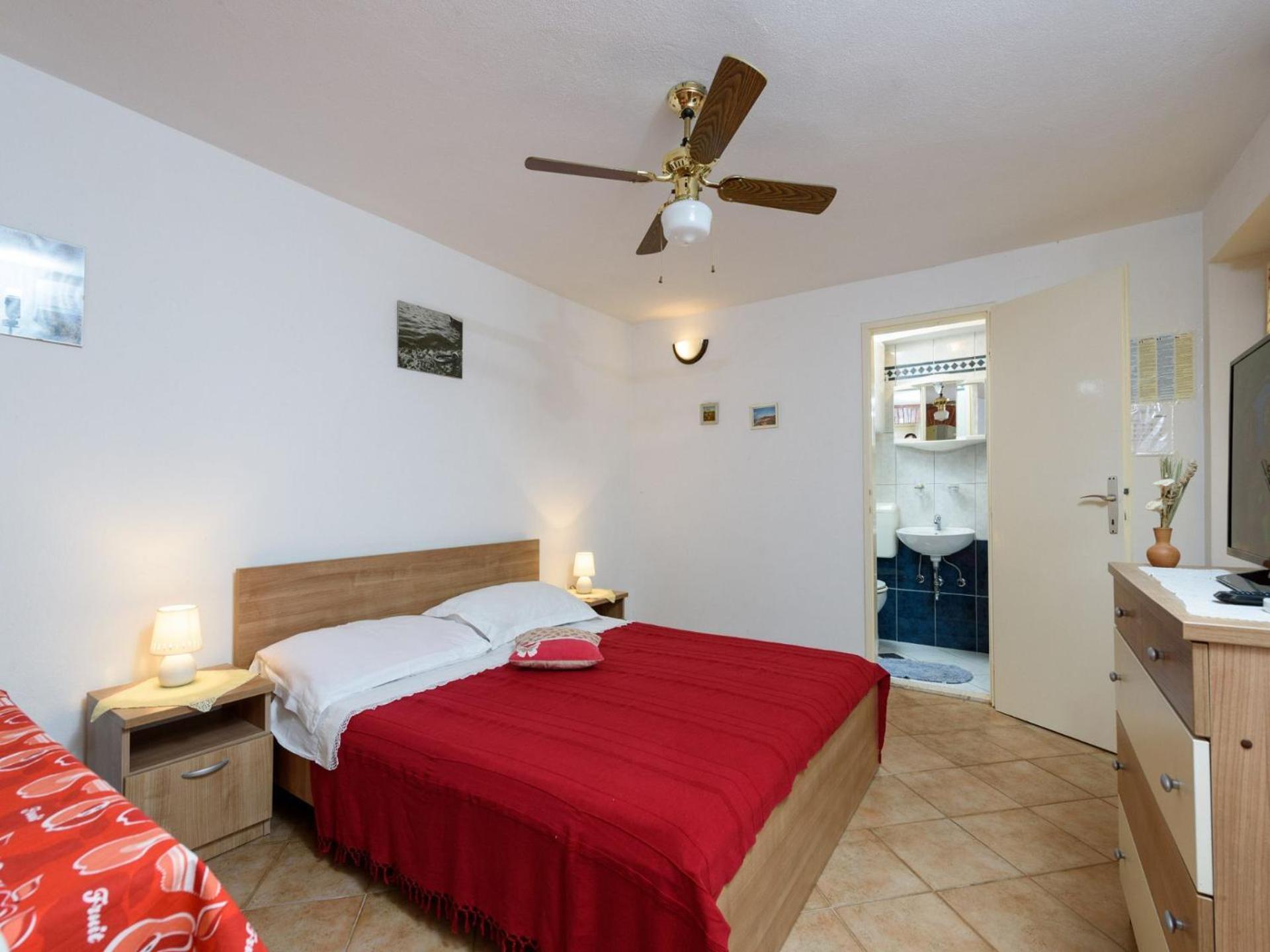 Apartments Mihaela Трогір Екстер'єр фото